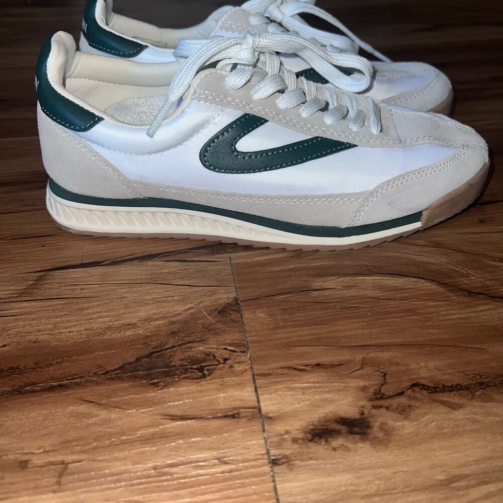 Cream Green Tretorn Suede Rawlins Retro Sneaker Clean Girl Tennis Shoe Size 6M - Picture 4 of 15